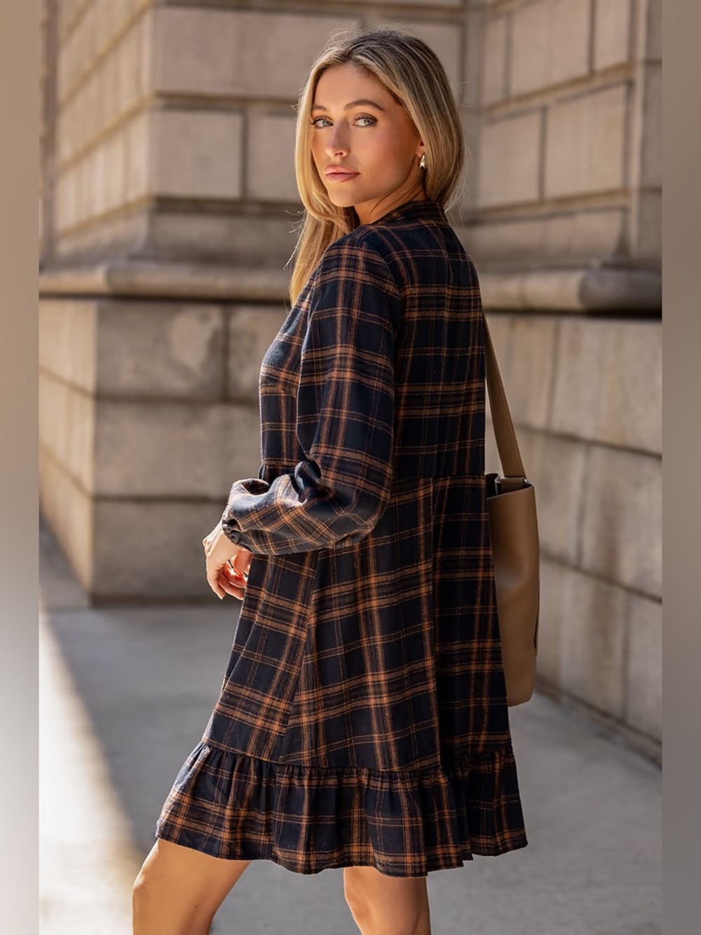 Plaid mini dress - Picture 2 of 6